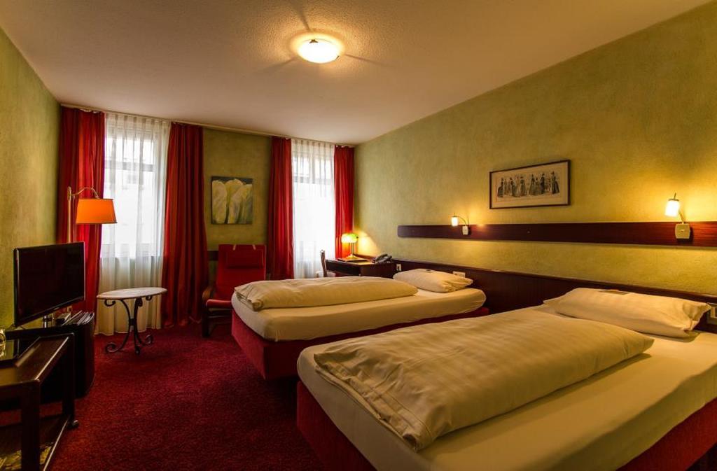 STADT Hotel Lörrach Exterior foto